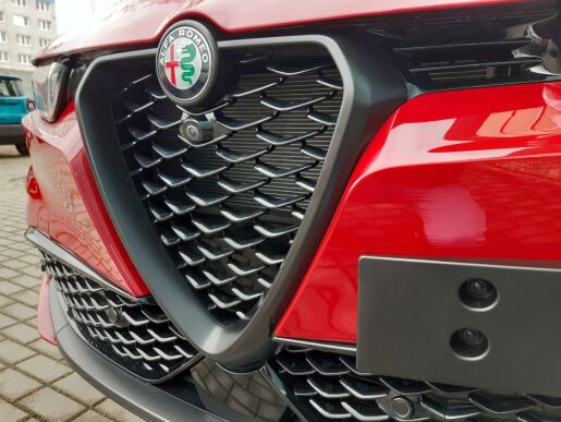 Alfa Romeo Tonale 1,3 PHEV 280 PS  Veloce