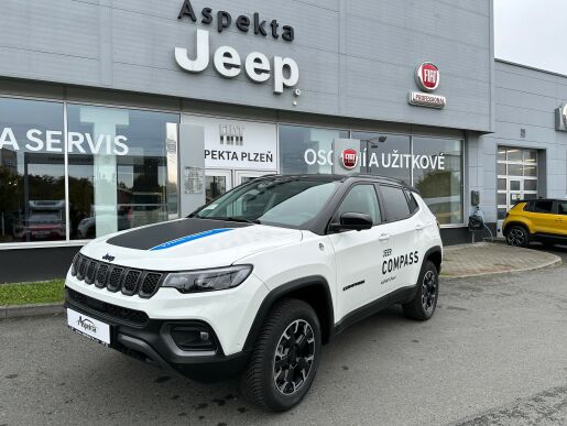 Jeep Compass Trailhawk 4xe 1.3 240k PHEV