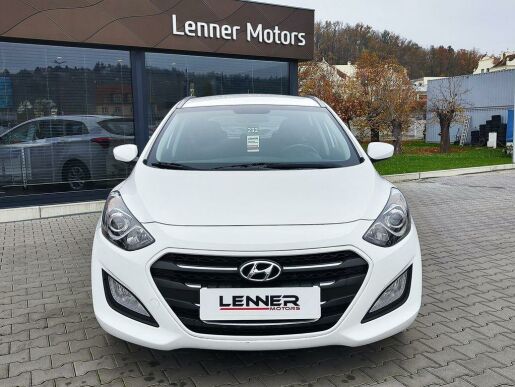 Hyundai i30 1.6i/88kW Trikolor