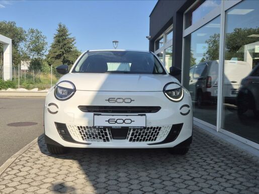 Fiat 600 1,2   Turbo Hybrid MHEV eDC