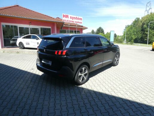 Peugeot 5008 GT 1.6 EAT8 180K