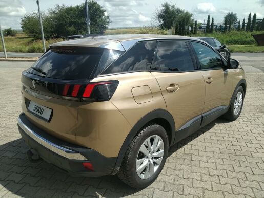 Peugeot 3008 Active 1.6 BlueHDi 120k MAN6