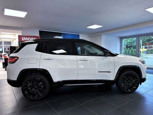 Jeep Compass 1,3 T PHEV Plug In 240k AT 4xE