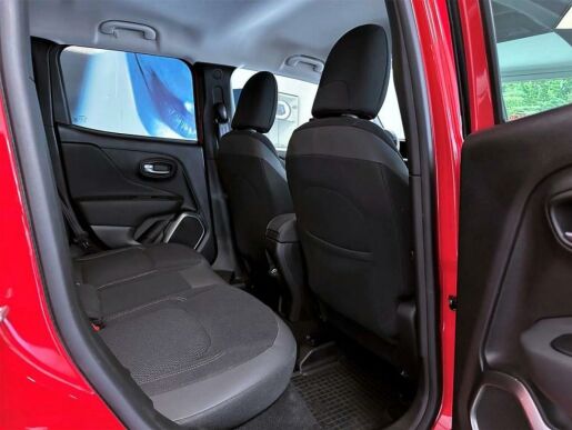 Jeep Renegade 1.3 T4 150k DDCT AT Limited, r