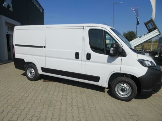 Peugeot Boxer Furgon 3000 L2H1 BlueHDI 120k