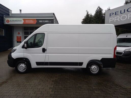 Peugeot Boxer Furgon 3300 L2H2 BlueHDi 140k