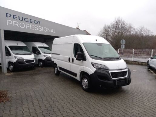 Peugeot Boxer Furgon 3300 L2H2 BlueHDi 140k