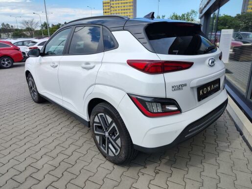 Hyundai Kona EV/64kWh My 23 Power Style