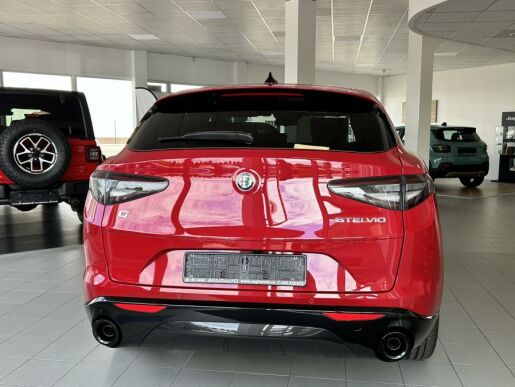 Alfa Romeo Stelvio 2.0i Veloce 280k