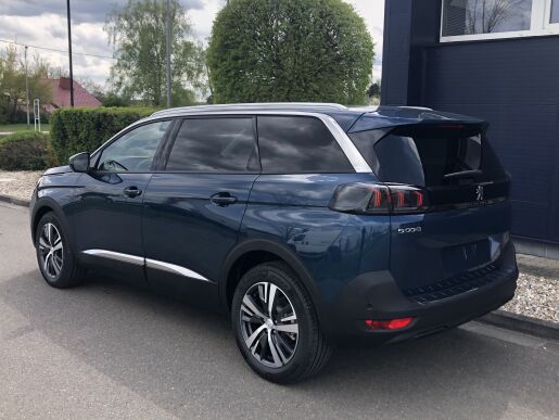 Peugeot 5008 ALLURE PACK BlueHDi 130 S&S EAT8                                           