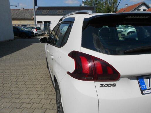 Peugeot 2008 ACTIVE 1.5 BlueHDi 100 MAN6 ,