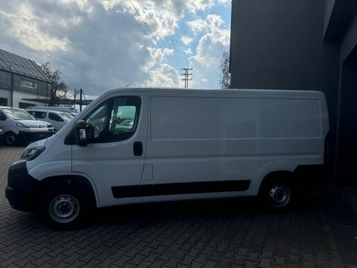 Citroën Jumper Furgon 30 L2H1 2.2 BlueHDi 120k