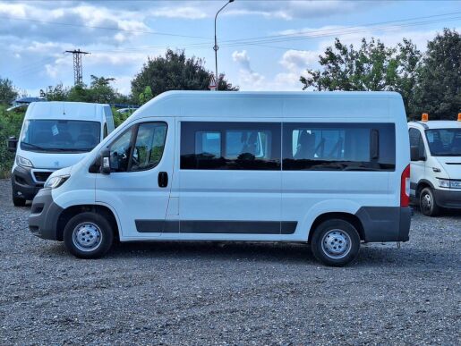 Peugeot Boxer 2,0 Blue HDI  CZ L2H2 9 míst