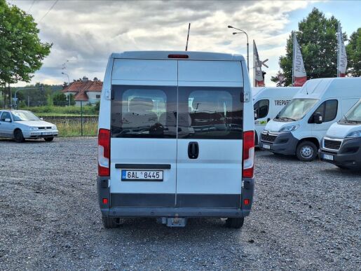 Peugeot Boxer 2,0 Blue HDI  CZ L2H2 9 míst