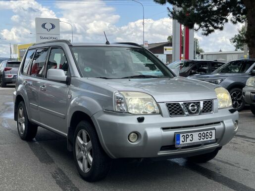 Nissan X-Trail 2,5 DCi  4x4 CZ AT