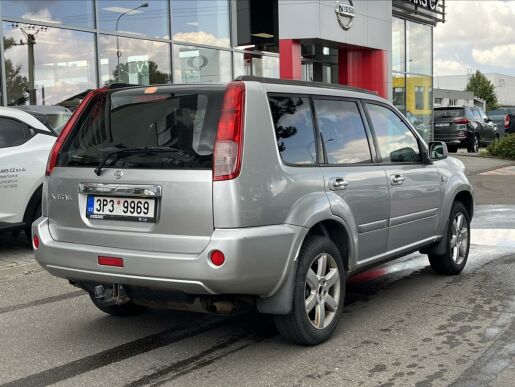 Nissan X-Trail 2,5 DCi  4x4 CZ AT