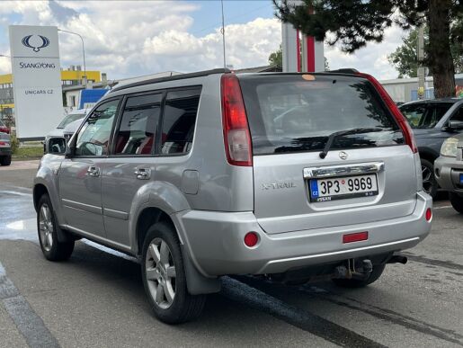 Nissan X-Trail 2,5 DCi  4x4 CZ AT