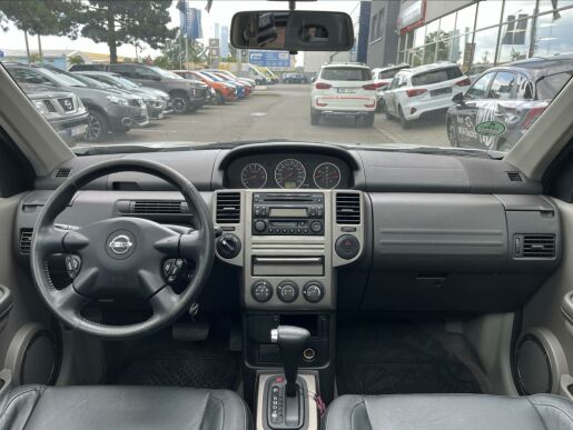 Nissan X-Trail 2,5 i  4x4 CZ AT