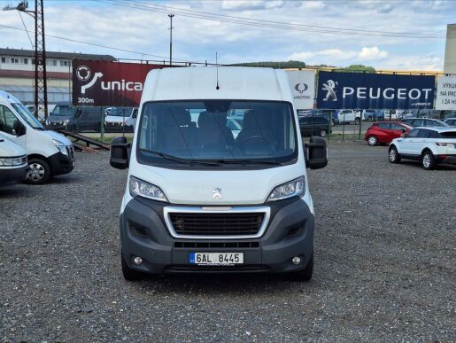 Peugeot Boxer 2,0 Blue HDI  CZ L2H2 9 míst