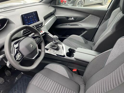 Peugeot 5008 ACTIVE PACK PT 130 MAN6