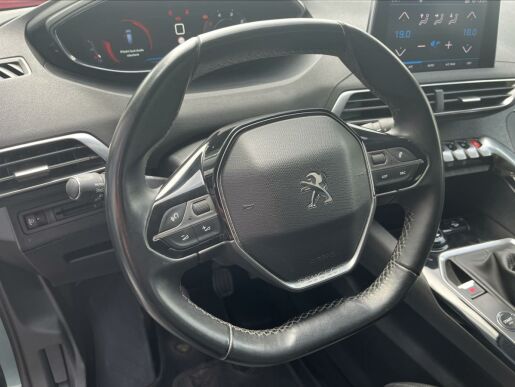 Peugeot 5008 2,0 BlueHDi 150  Allure ČR