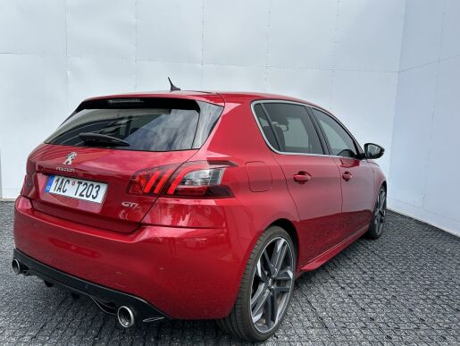 Peugeot 308 GTi 1.6 PureTech 263k záruka