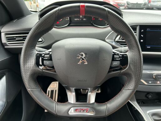 Peugeot 308 GTi 1.6 PureTech 263k záruka