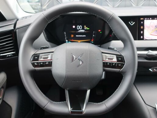 DS Automobiles DS4 CROSS RIVOLI E-TENSE 225