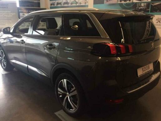 Peugeot 5008 ALLURE 1.2 PureTech MAN6