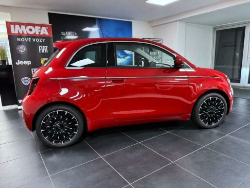 Fiat 500e BEV La Prima 320km 42 kWh AT *