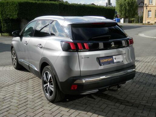 Peugeot 3008 Allure 1.5 BlueHDi 130k EAT8