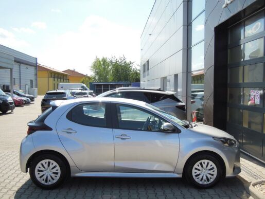 Toyota Yaris COMFORT 1,5 HEV 92kW AT