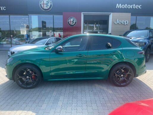 Alfa Romeo Stelvio 2.0 TURBO 280K AT8 Q4 TRIBUTO