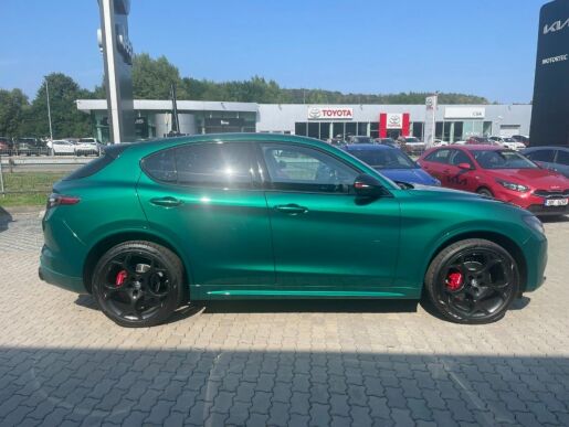 Alfa Romeo Stelvio 2.0 TURBO 280K AT8 Q4 TRIBUTO