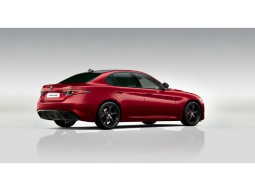 Alfa Romeo Giulia 2.2 JTDm 210k AT8 ZF Q4 4x4 Tr