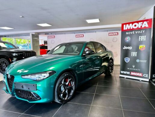 Alfa Romeo Giulia 2.2 JTDm 210k AT8 ZF Q4 4x4 Tr