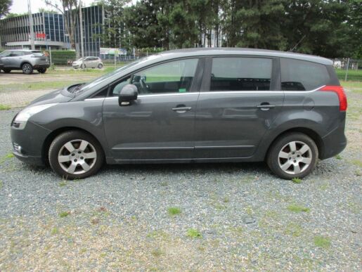 Peugeot 5008 2.0 HDi