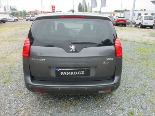 Peugeot 5008 2.0 HDi