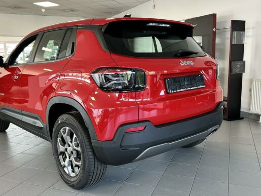 Jeep Avenger 1.2i 100k Longitude MT6