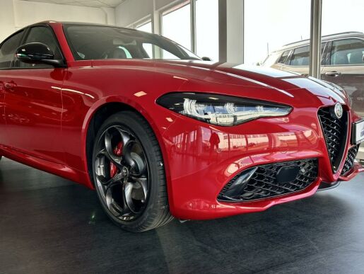 Alfa Romeo Giulia 2.2JTDm 210k Q4 Tributo