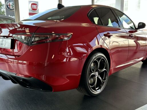 Alfa Romeo Giulia 2.2JTDm 210k Q4 Tributo