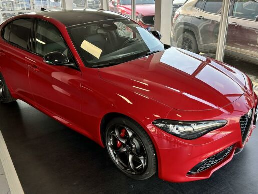 Alfa Romeo Giulia 2.2JTDm 210k Q4 Tributo