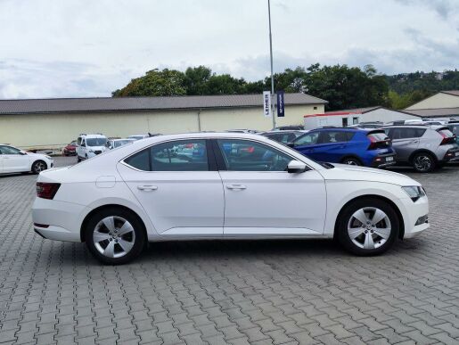 Škoda Superb 2.0 TDi/110kW Ambition