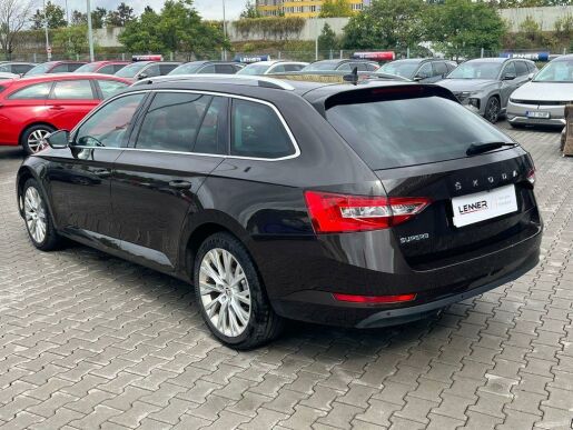 Škoda Superb 2.0 TDI/110kW Style Combi DSG