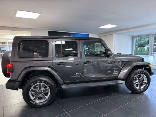 Jeep Wrangler Unlimited 2.2 CRD 4x4 200k AT8