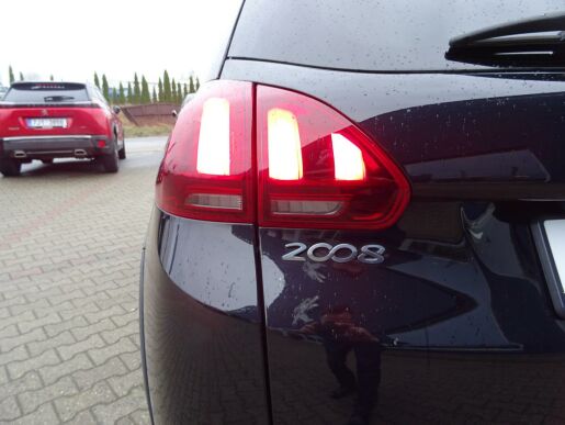 Peugeot 2008 ALLURE 1.2 PureTech 82  MAN5