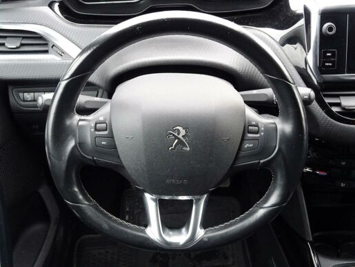 Peugeot 2008 ALLURE 1.2 PureTech 82  MAN5