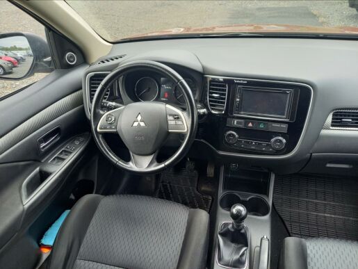 Mitsubishi Outlander 2,2 DI-D  Intense Plus