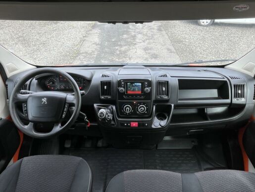 Peugeot Boxer 2,0 BlueHDi  L2H2 7 míst