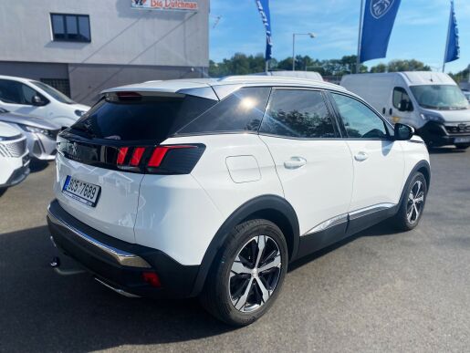 Peugeot 3008 ALLURE 1,5 HDi    